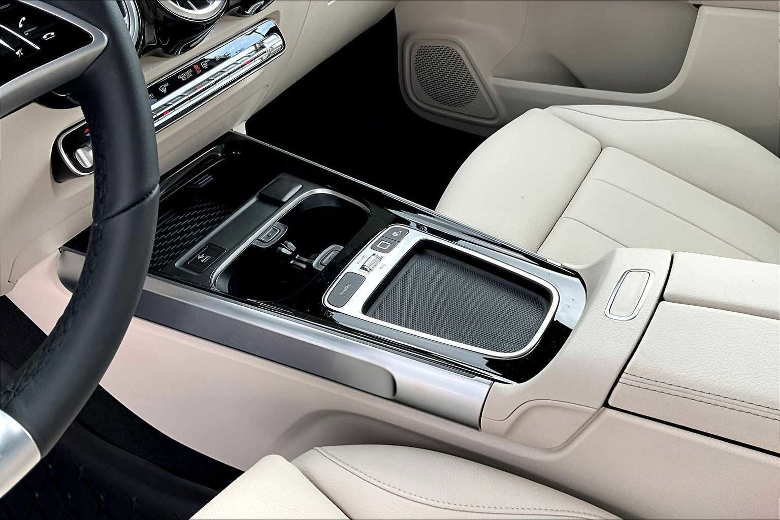 Used 2025 Mercedes-Benz GLB 250 image 8