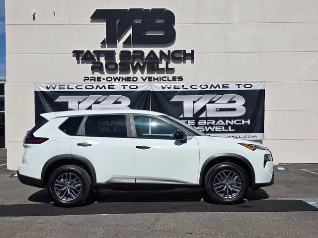 Used 2024 Nissan Rogue S AWD/4WD image 6