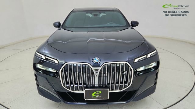 Used 2024 BMW i7 xDrive60 AWD/4WD image 13