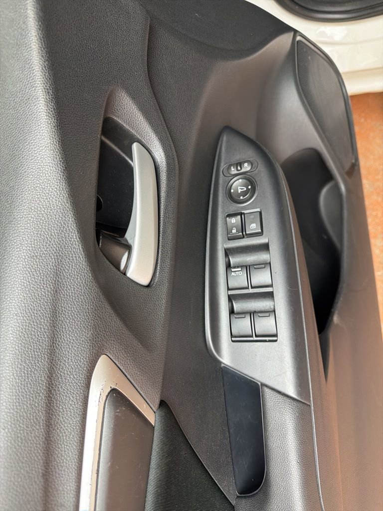 Used 2020 Honda Fit LX image 22