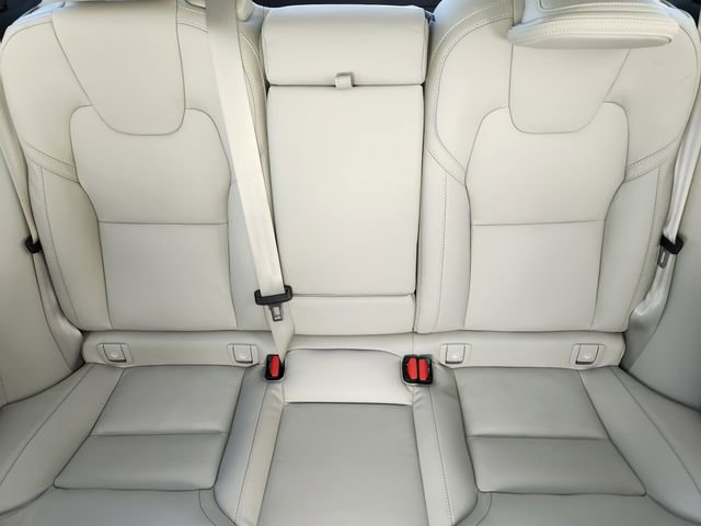 New 2026 Volvo XC60 T8 Ultra w/ Climate Package image 14