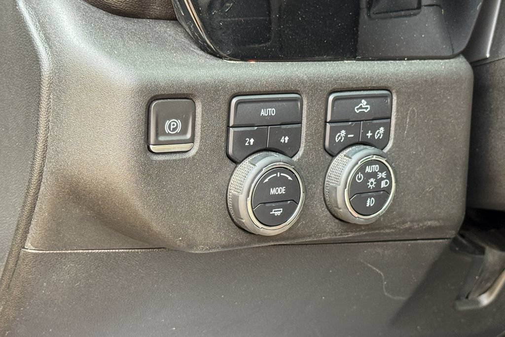 Used 2024 Chevrolet Silverado 1500 RST w/ Rally Edition AWD/4WD image 24