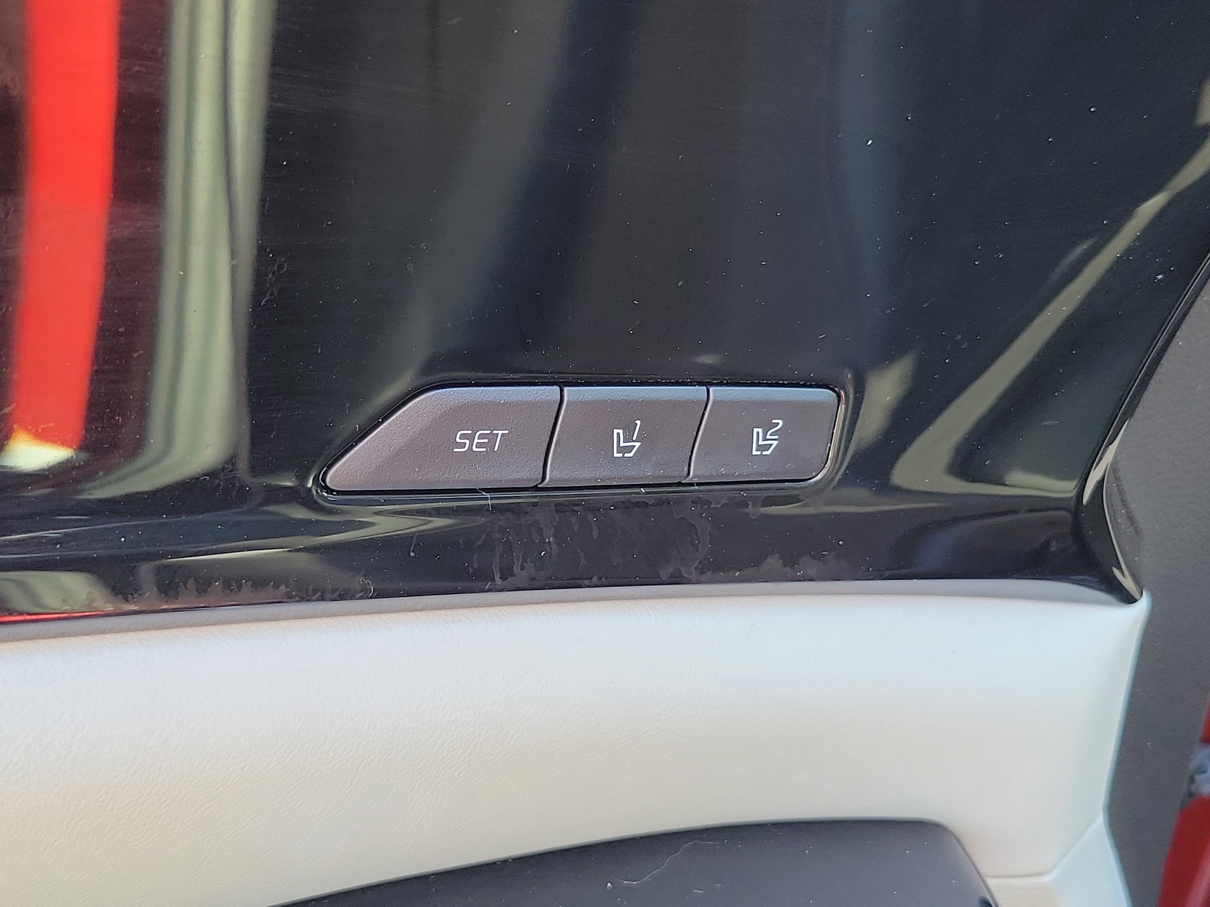 Used 2023 Kia Carnival SX FWD image 28