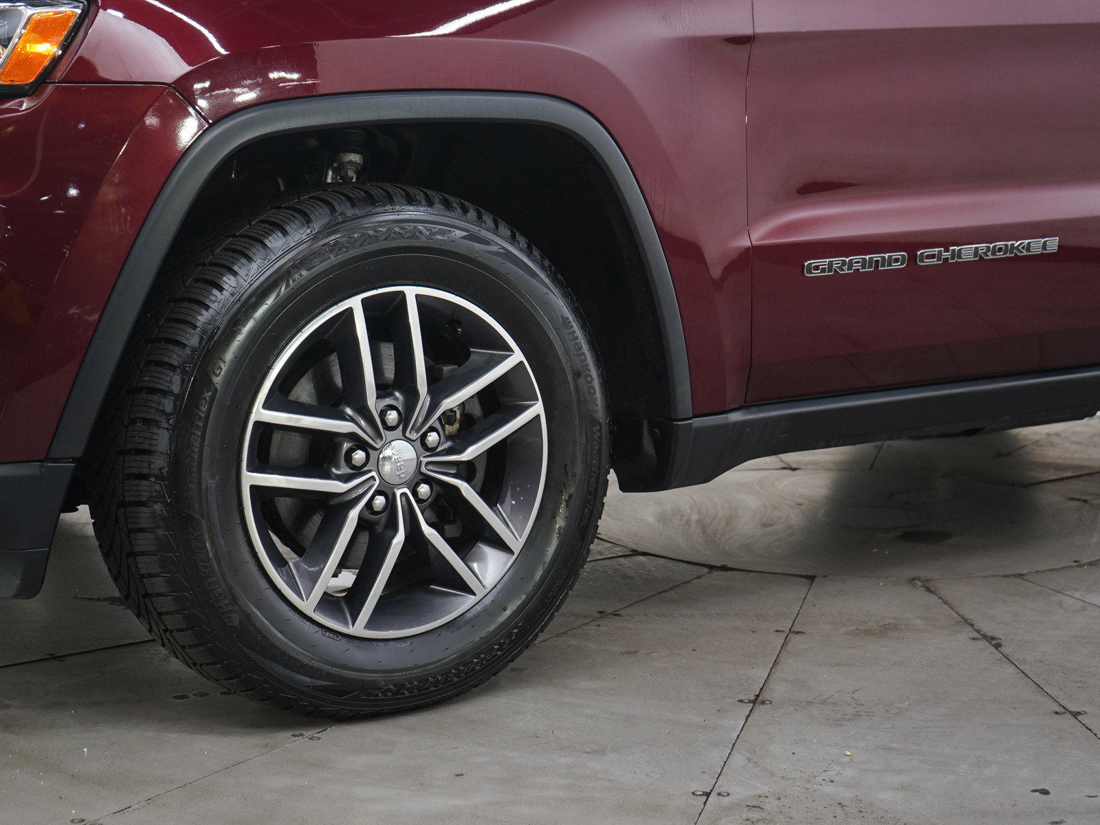 Used 2018 Jeep Grand Cherokee Limited w/ Trailer Tow Group IV AWD/4WD image 28