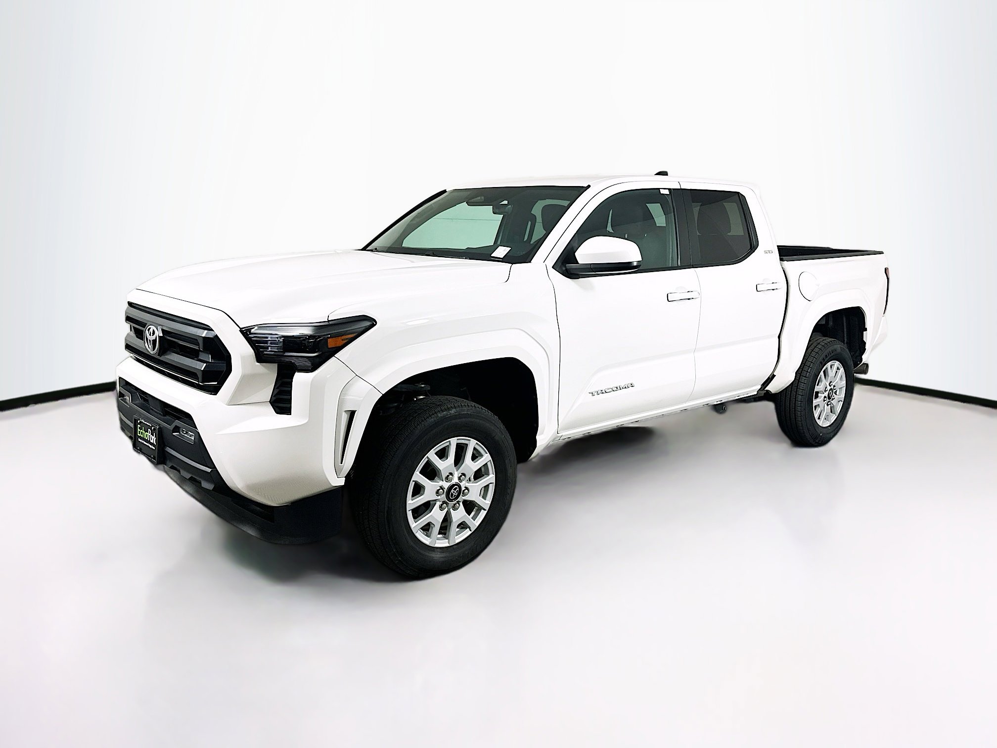 Used 2024 Toyota Tacoma SR5 image 3