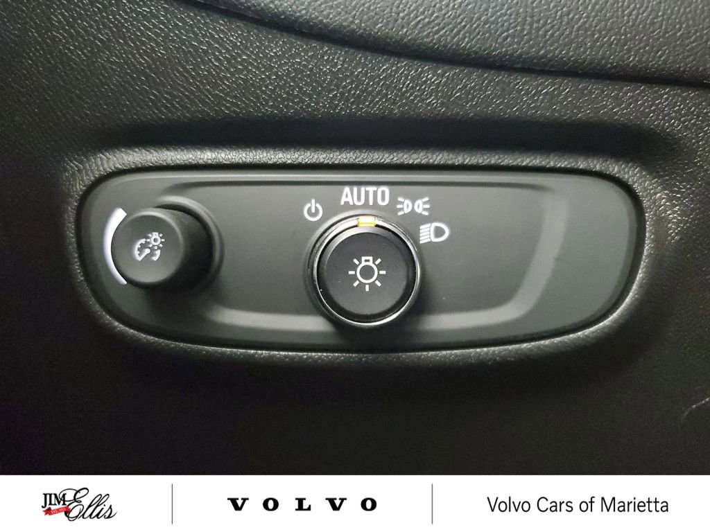 Used 2019 Chevrolet Equinox LS w/ LS Convenience Package FWD image 35