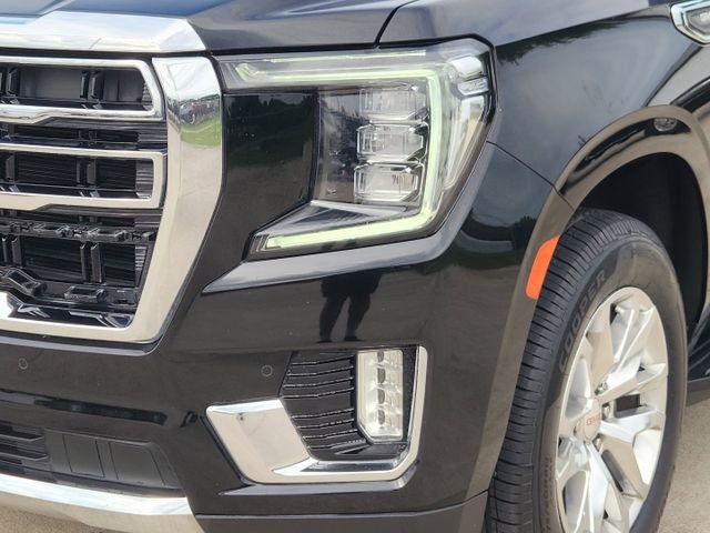 Used 2022 GMC Yukon XL SLT w/ SLT Premium Package AWD/4WD image 9