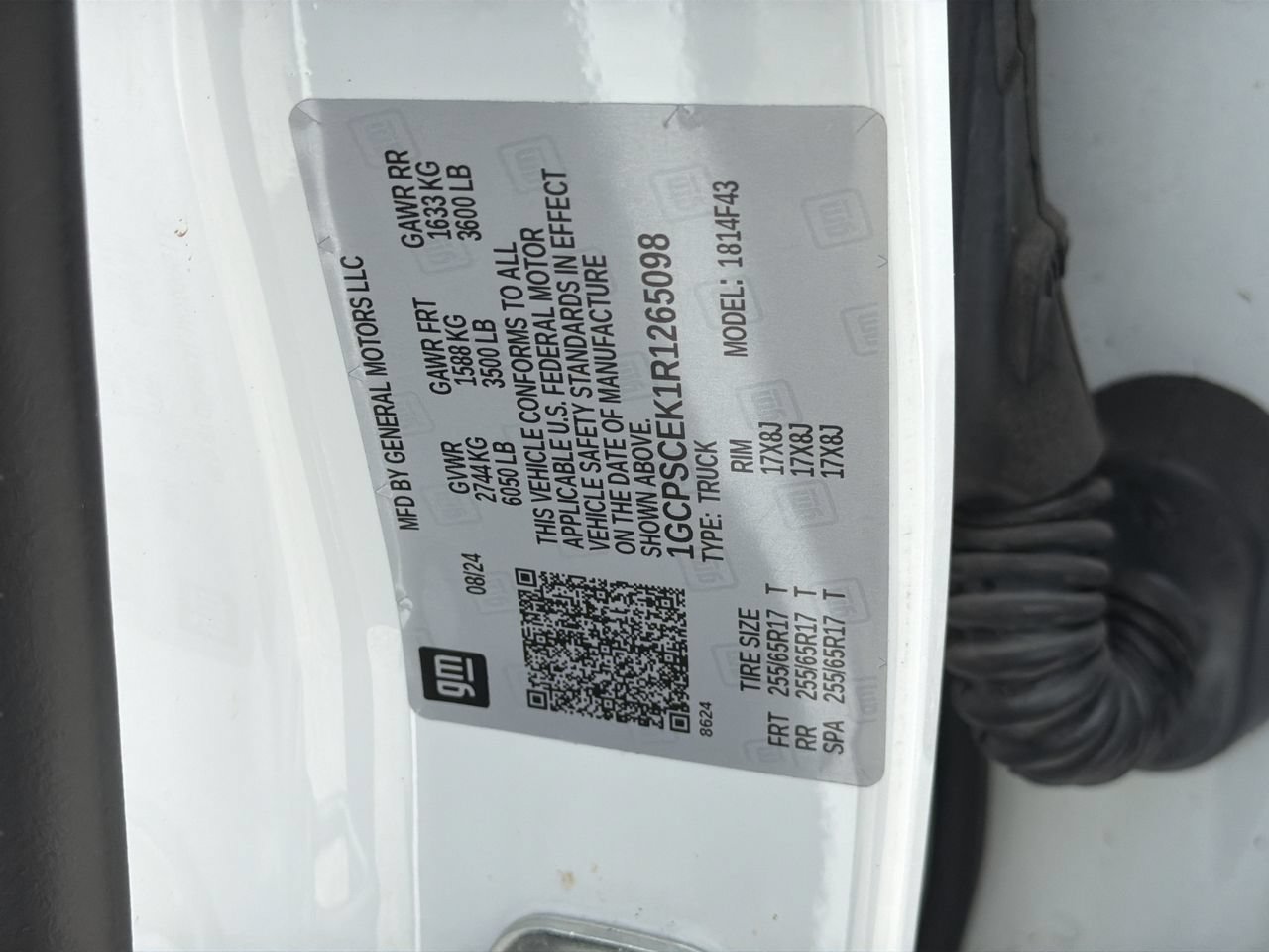 Used 2024 Chevrolet Colorado LT w/ LT Convenience Package RWD image 32