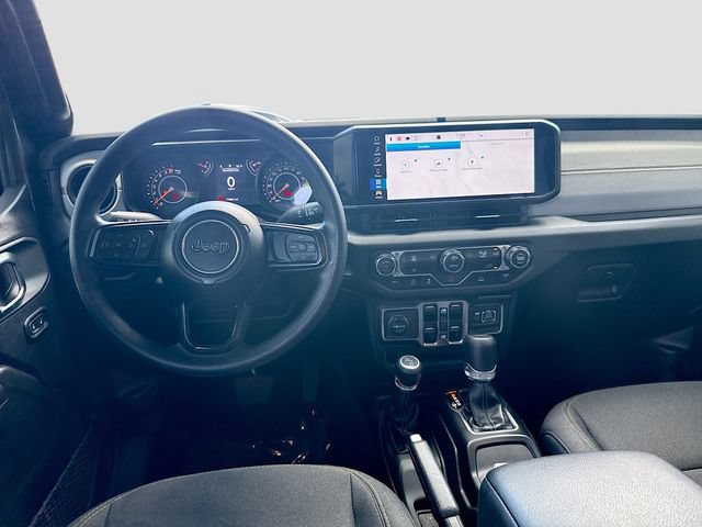 Used 2025 Jeep Gladiator Sport AWD/4WD image 21