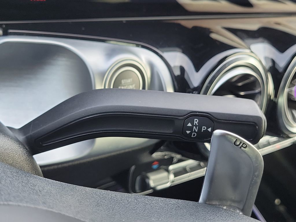 Used 2022 Mercedes-Benz GLB 35 AMG 4MATIC image 32