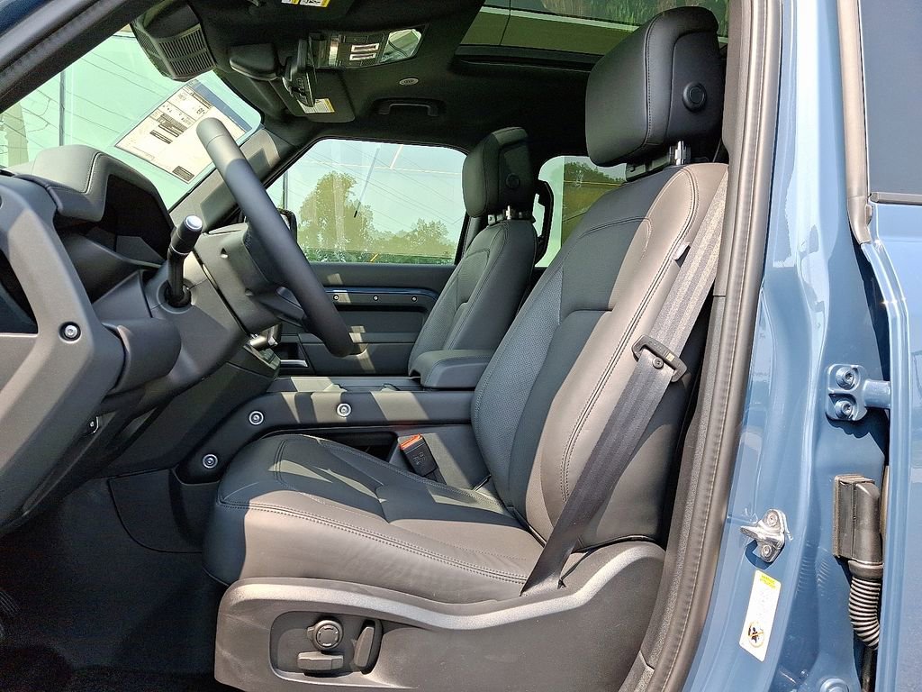 Certified 2025 Land Rover Defender 110 S AWD/4WD image 10