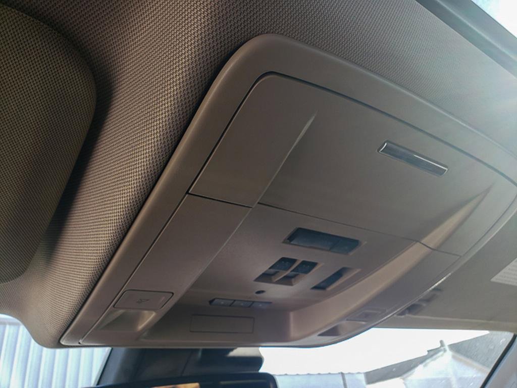 Used 2015 Chevrolet Silverado 3500 High Country w/ Duramax Plus Package image 22