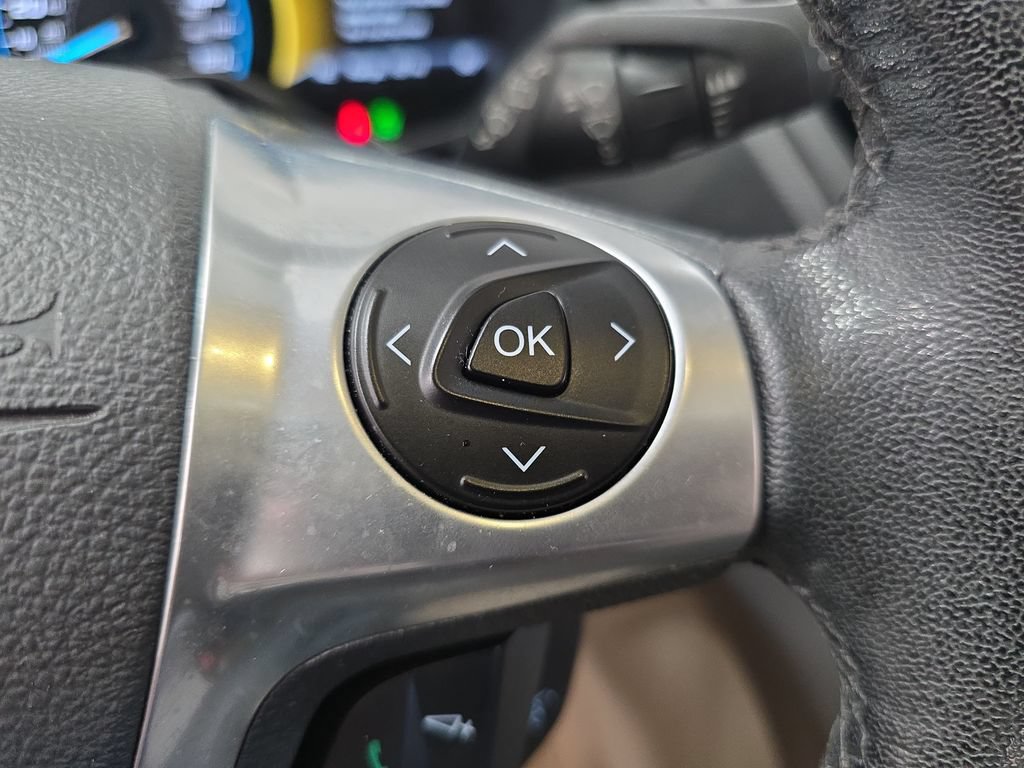 Used 2016 Ford C-MAX SE w/ Equipment Group 202A FWD image 47