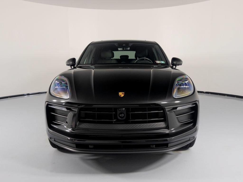 Certified 2026 Porsche Macan AWD/4WD image 14