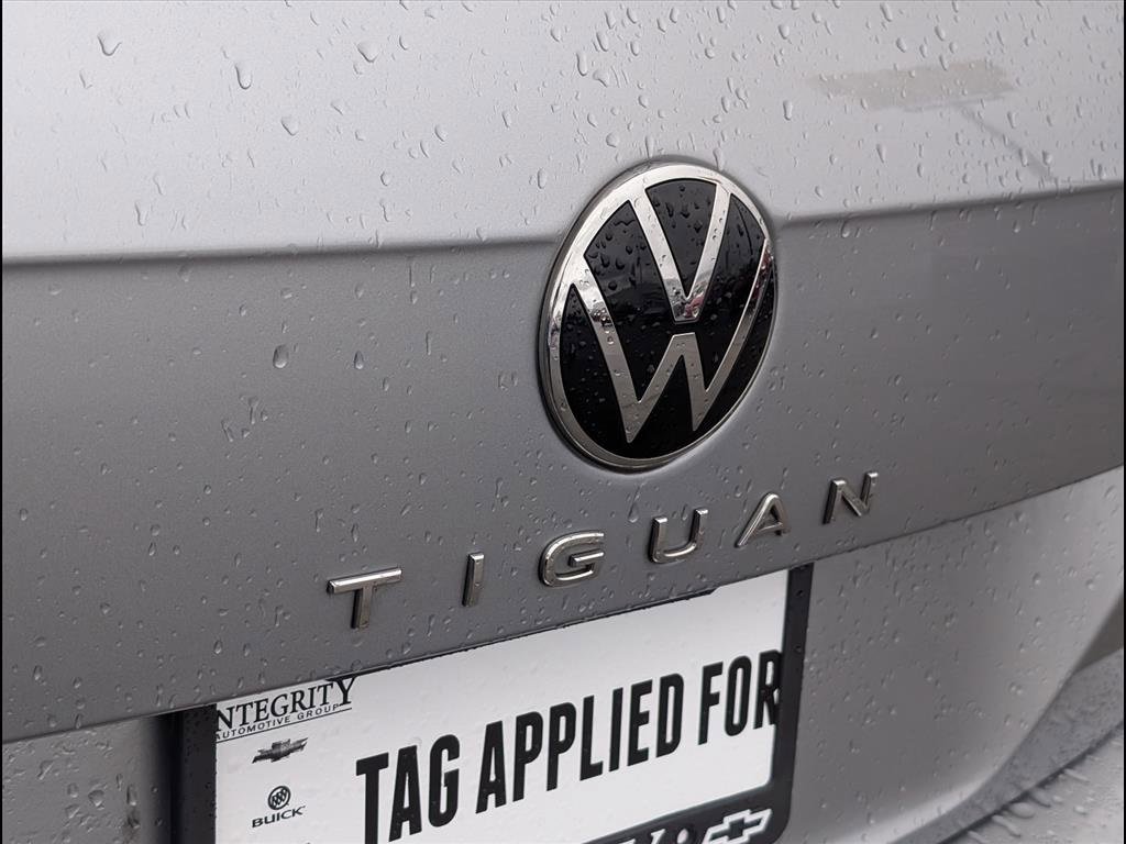 Used 2024 Volkswagen Tiguan S image 22