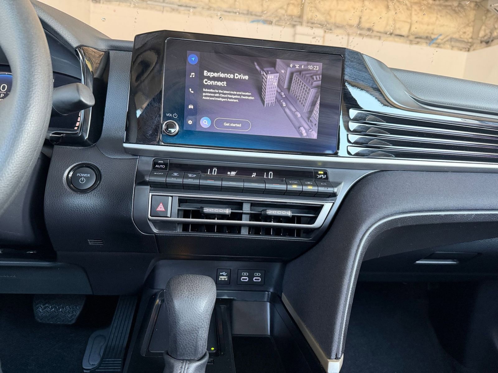 Used 2025 Toyota Camry LE image 18