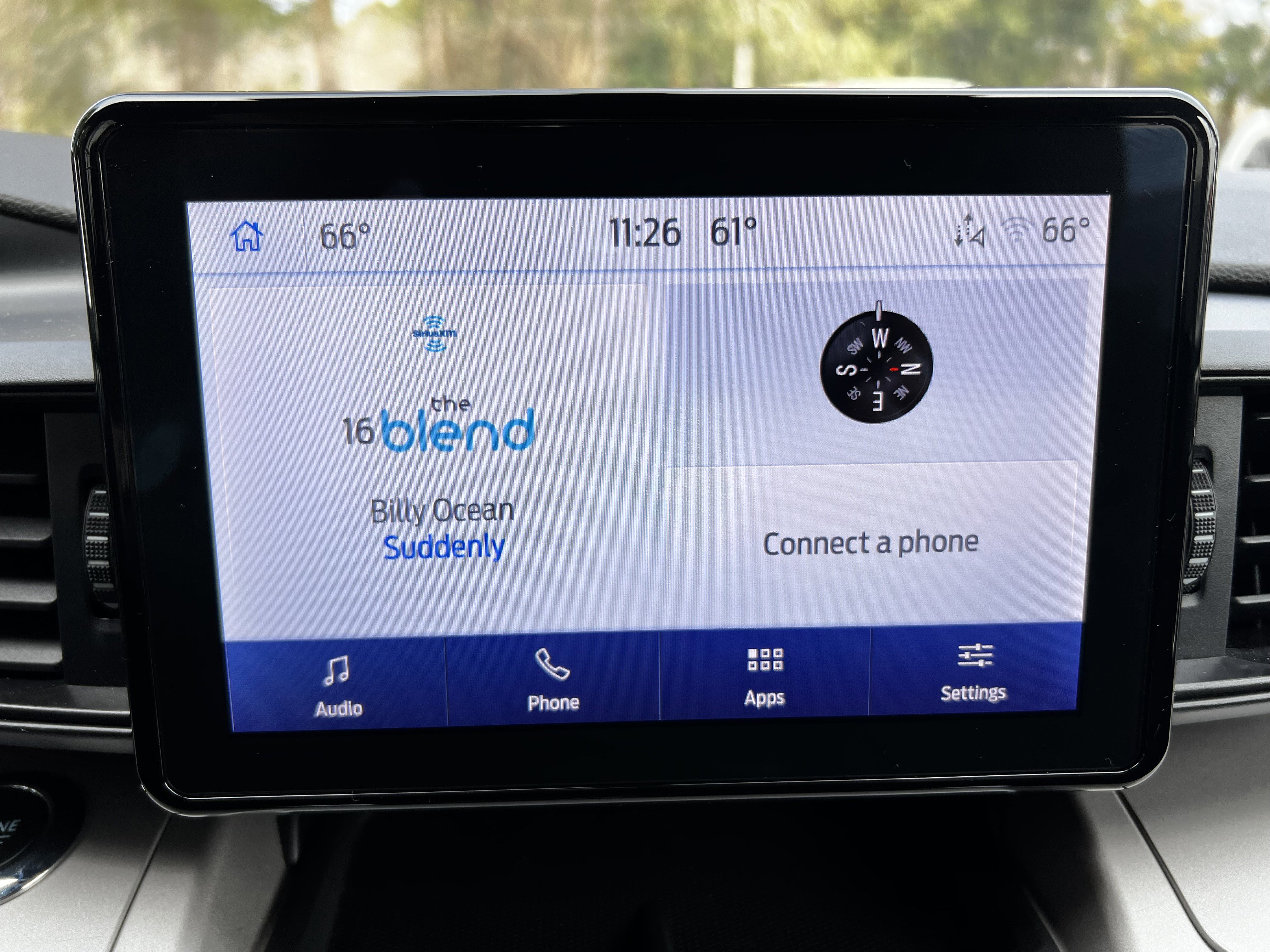 Used 2023 Ford Explorer XLT image 24