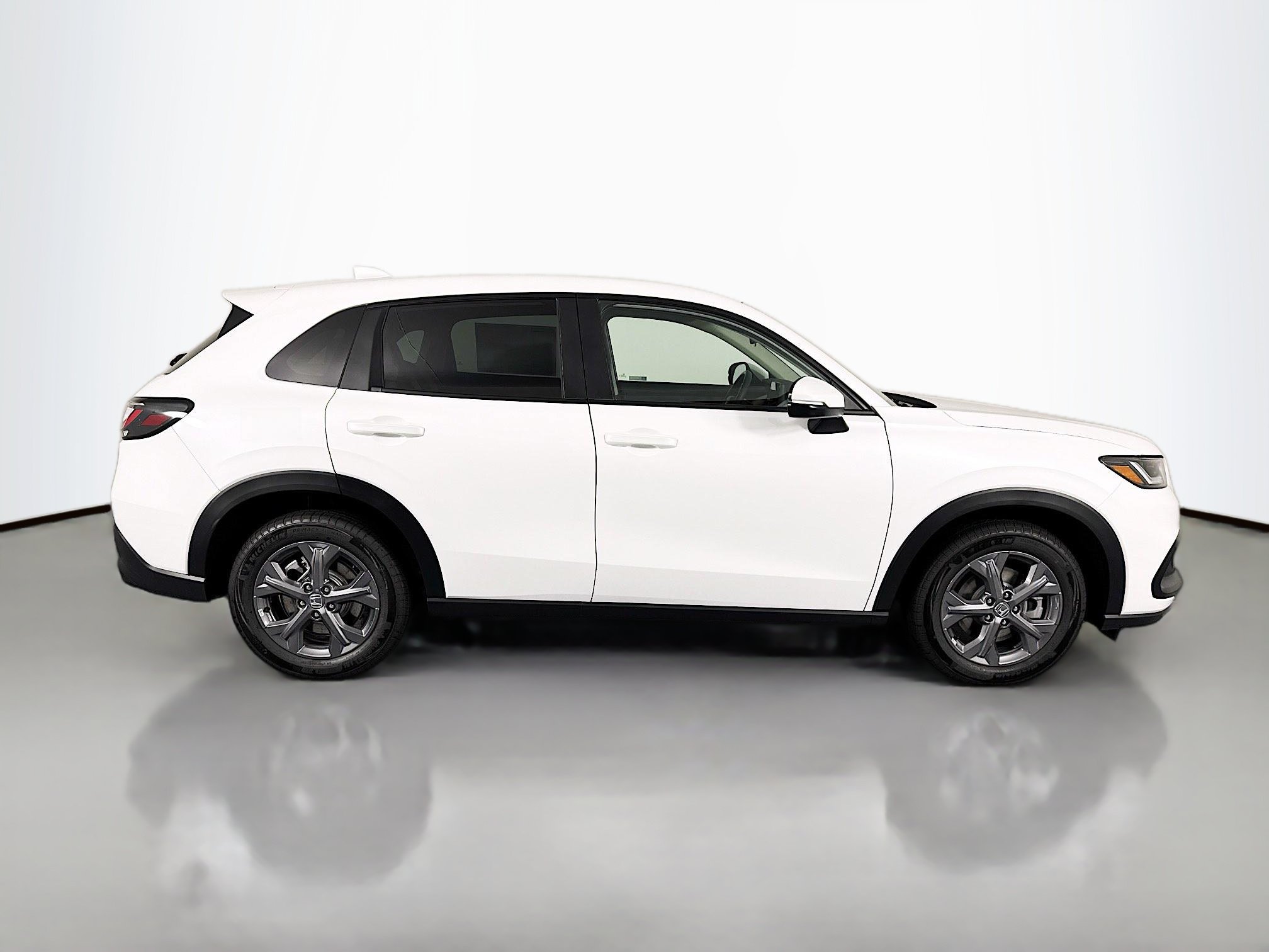 New 2027 Honda HR-V LX image 4