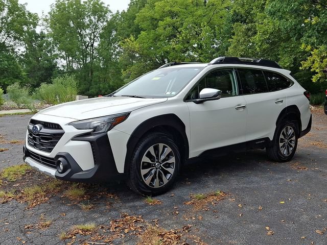 Certified 2023 Subaru Outback Touring AWD/4WD image 4