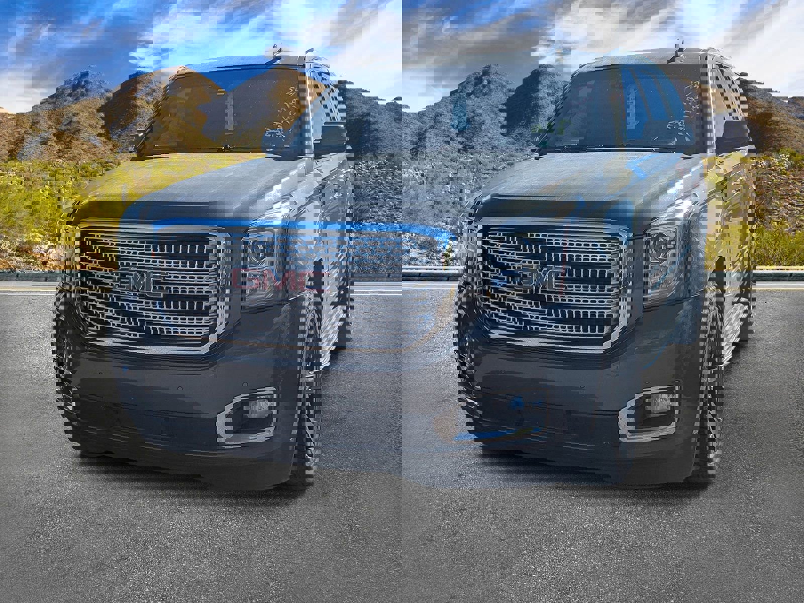 Used 2017 GMC Yukon Denali w/ Open Road Package image 2