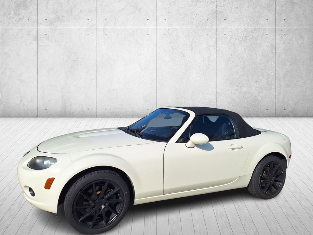 Used 2008 MAZDA MX-5 Miata Touring image 8