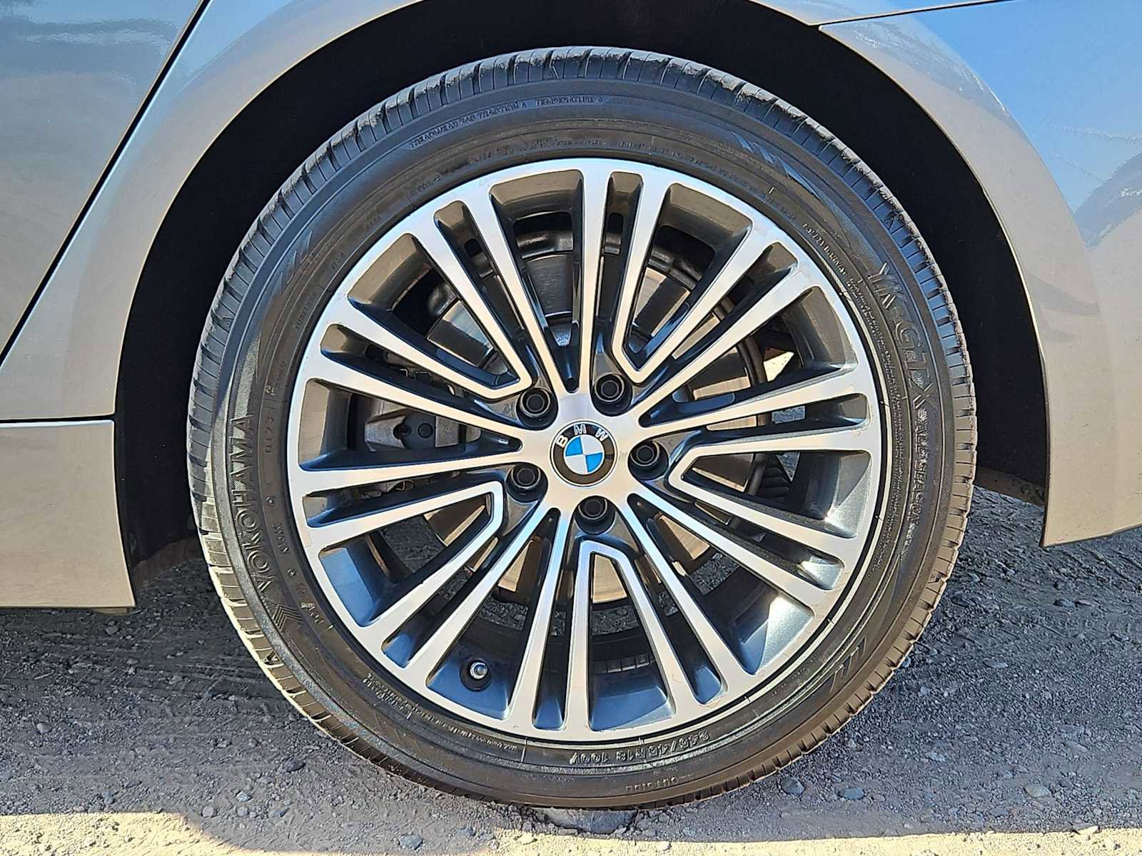 Used 2019 BMW 530e w/ Convenience Package image 13