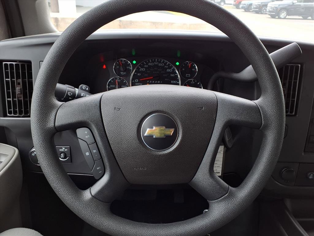 New 2025 Chevrolet Express 3500 Work Van w/ Power Convenience Package image 18
