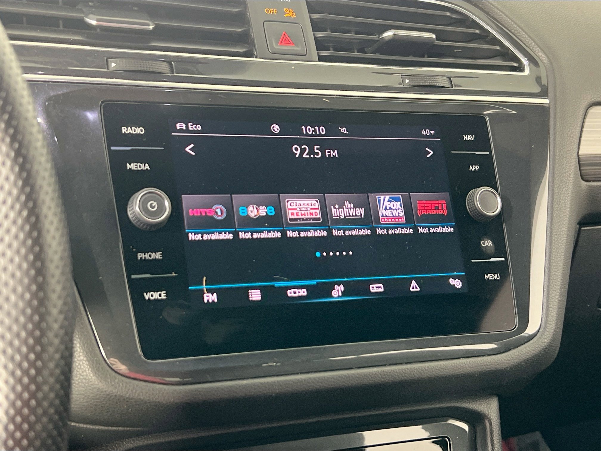 Used 2022 Volkswagen Tiguan SEL R-Line AWD/4WD image 15