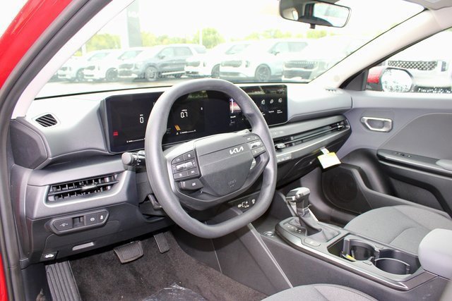 New 2025 Kia K4 FWD image 12