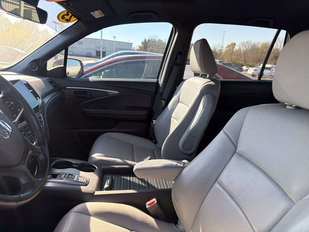 Used 2023 Honda Passport EX-L image 13