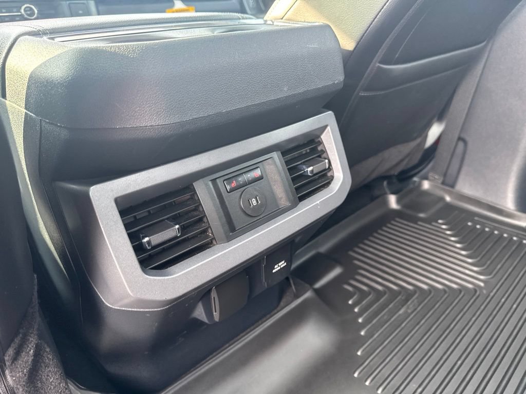 Used 2024 Ford F350 Lariat w/ Lariat Ultimate Package AWD/4WD image 34