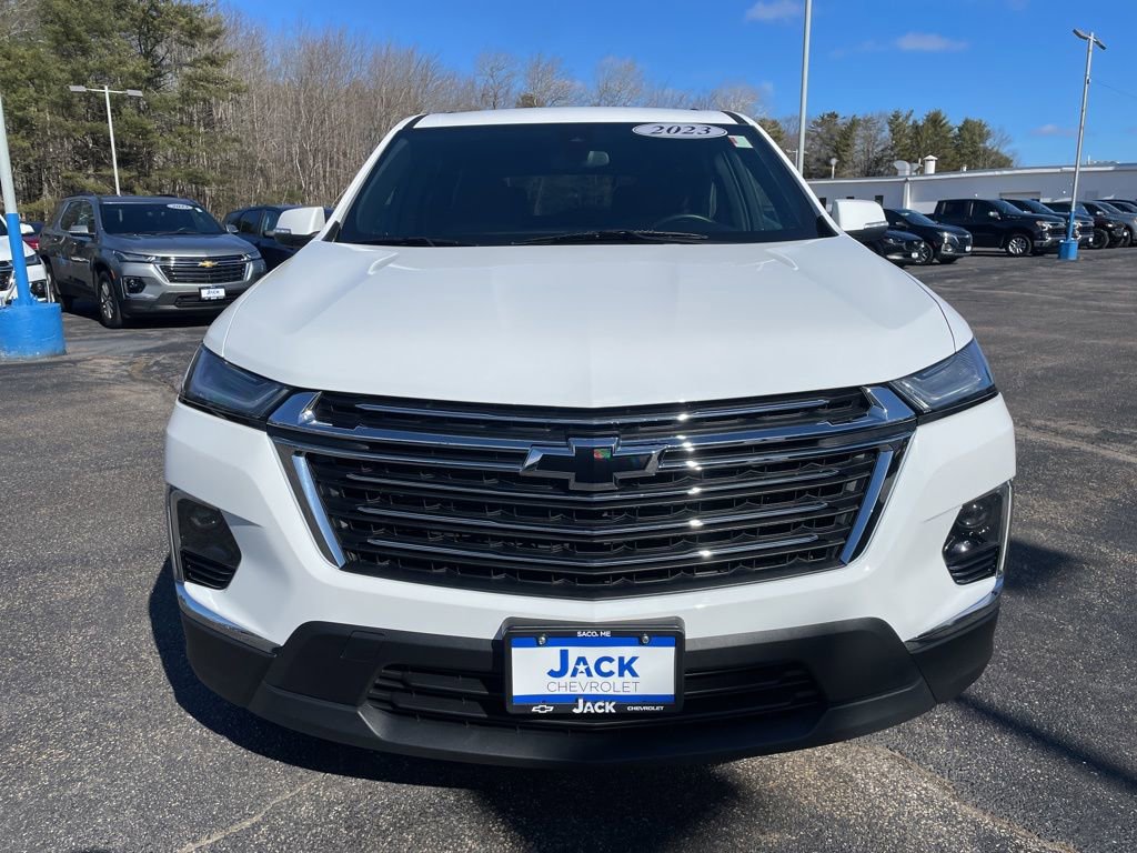 Used 2023 Chevrolet Traverse LT AWD/4WD image 2