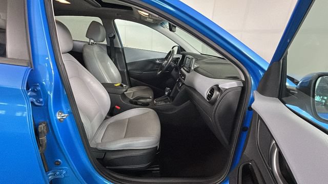 Used 2021 Hyundai Kona Limited AWD/4WD image 29