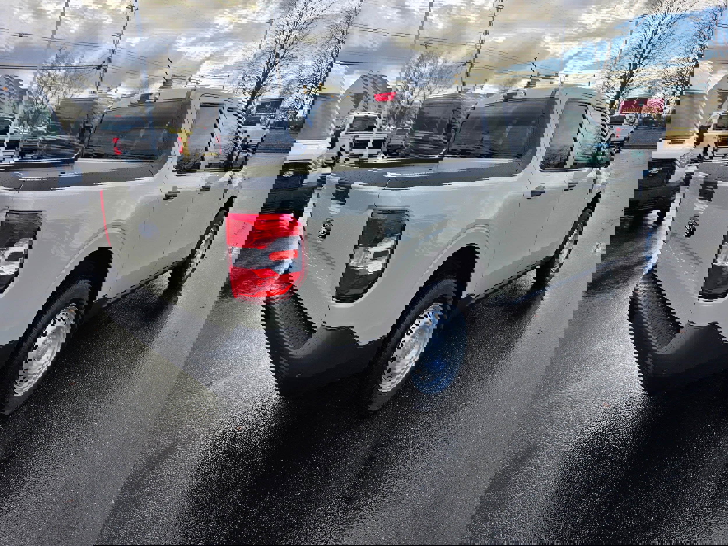 New 2025 Ford Maverick XL w/ Equipment Group 102A image 5