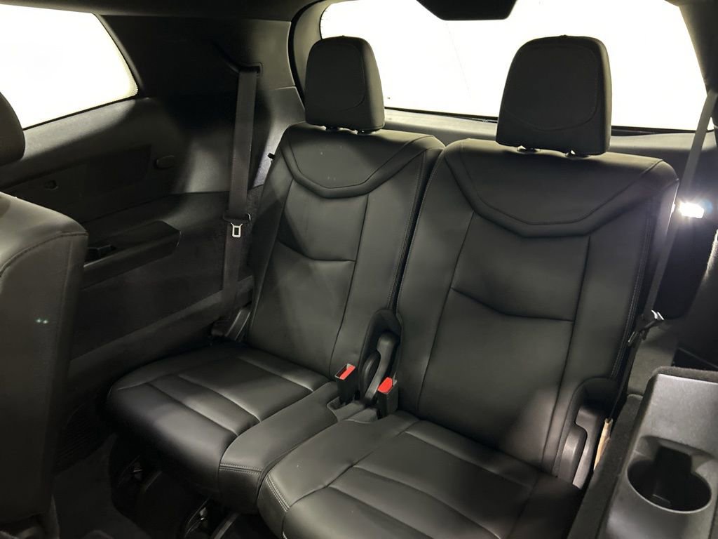Used 2024 Cadillac XT6 Sport image 29
