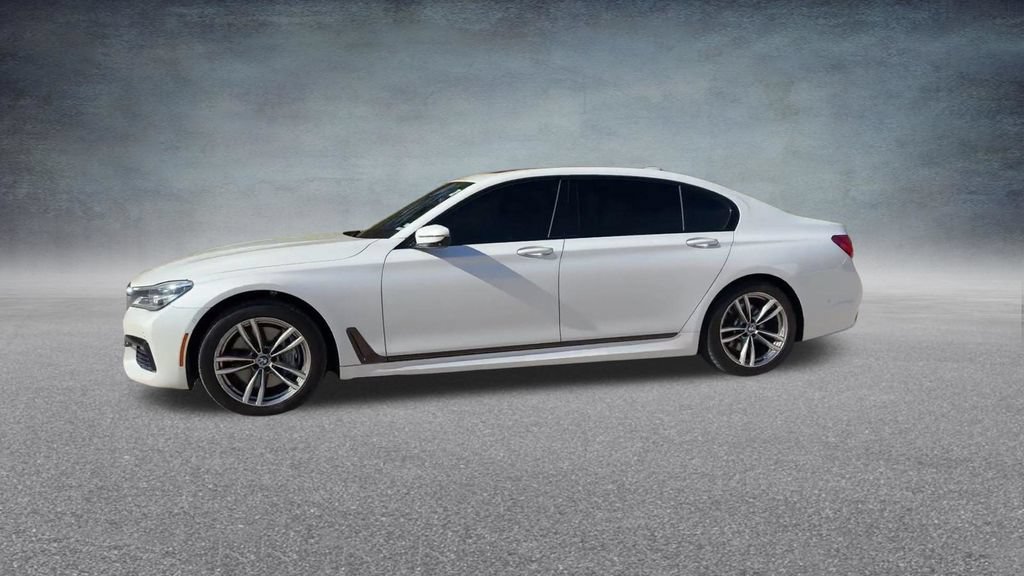 Used 2016 BMW 750i xDrive AWD/4WD image 11