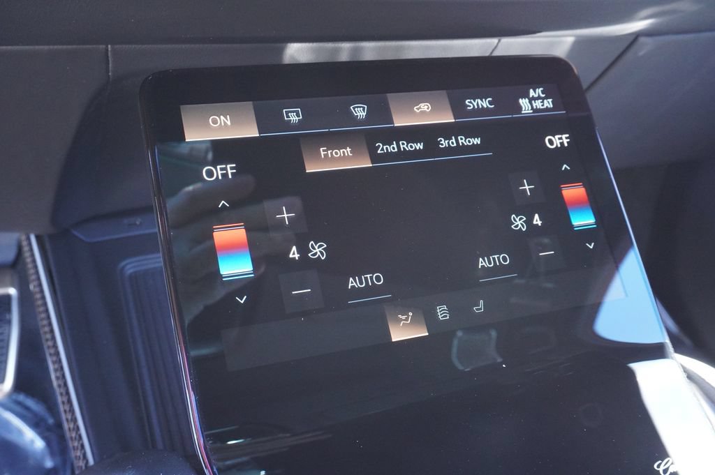 New 2026 Cadillac Vistiq Luxury AWD/4WD image 21