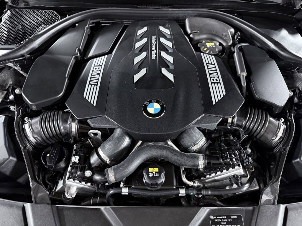 Used 2022 BMW 750i xDrive w/ Luxury Rear Seating Package image 53