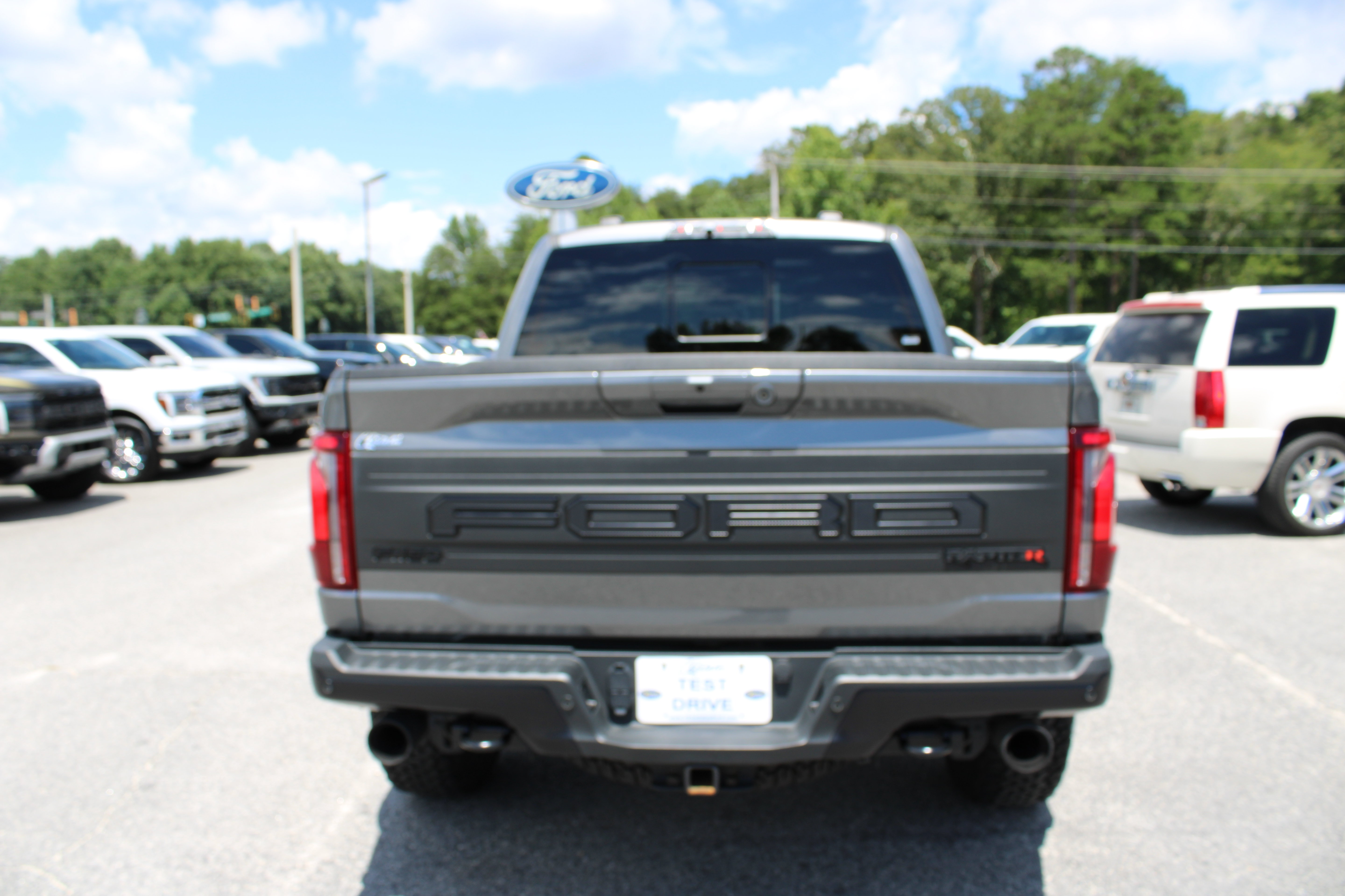 Used 2025 Ford F150 Raptor w/ Equipment Group 803A Raptor R AWD/4WD image 7