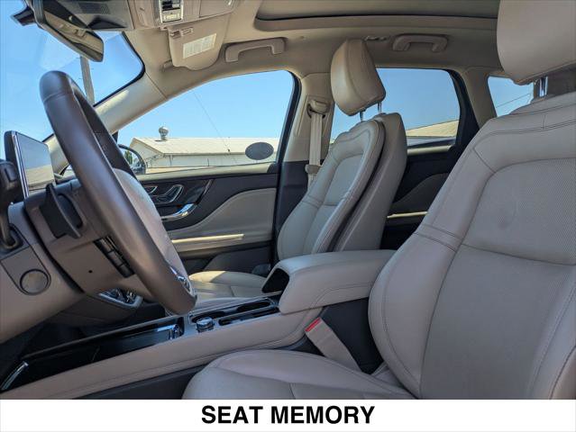 Certified 2022 Lincoln Corsair Reserve w/ Rear Removable Package Tray image 21