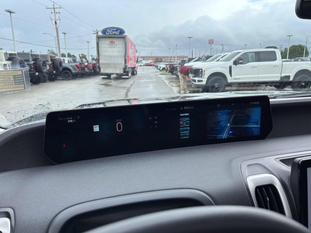 Used 2025 Ford Expedition Active AWD/4WD image 39