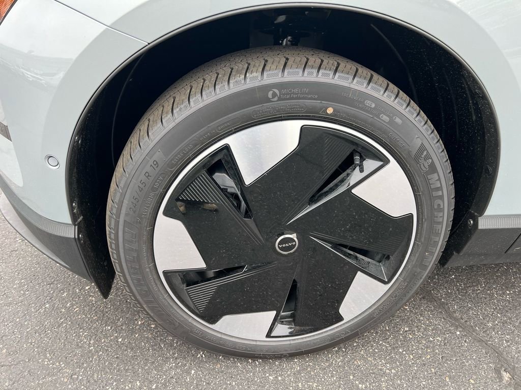 New 2026 Volvo EX30 Ultra w/ Protection Package Premier AWD/4WD image 9