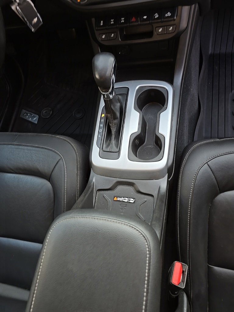 Used 2022 Chevrolet Colorado ZR2 image 9