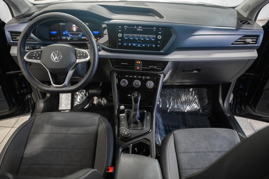Used 2023 Volkswagen Taos SE w/ Black Wheel Package AWD/4WD image 19