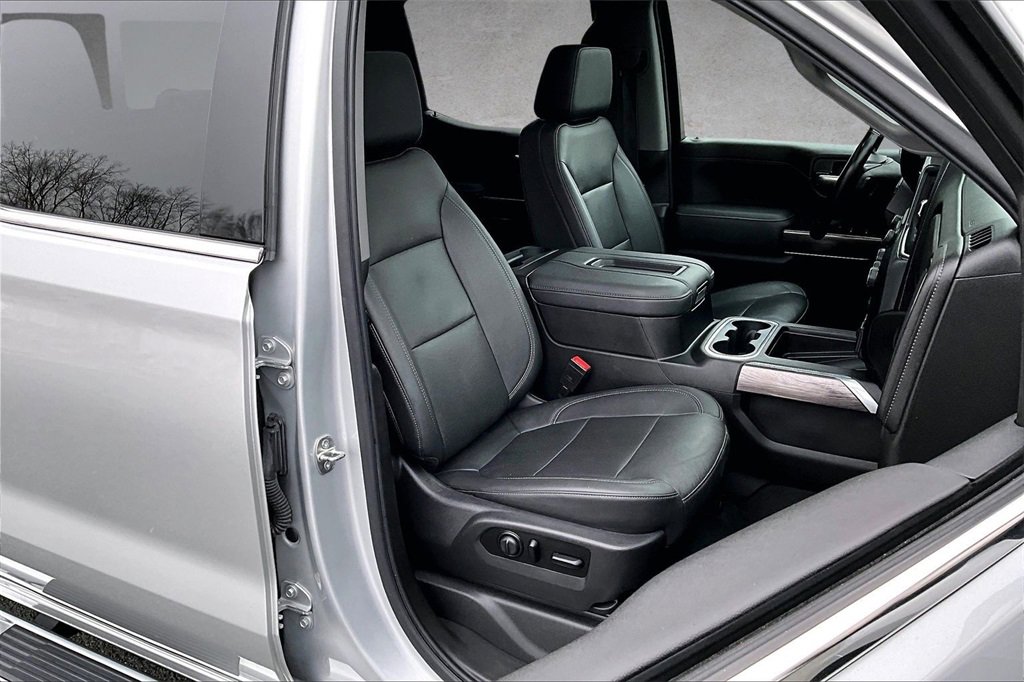 Used 2021 Chevrolet Silverado 1500 LTZ w/ LTZ Premium Package image 30