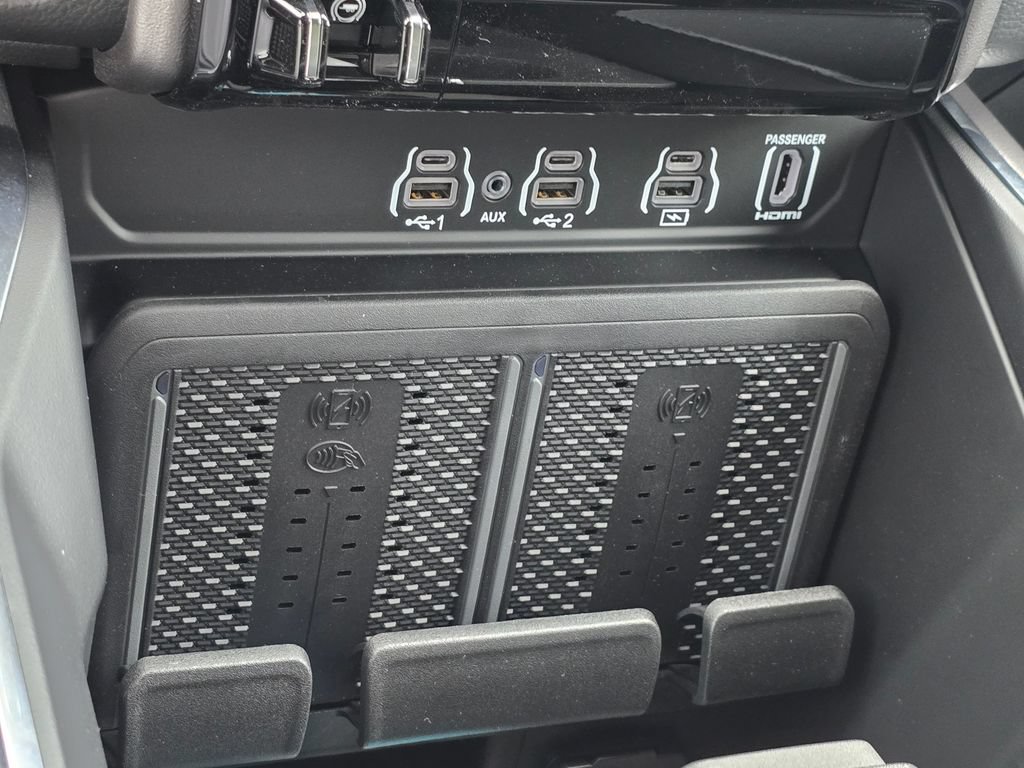 New 2026 RAM 1500 Laramie AWD/4WD image 33