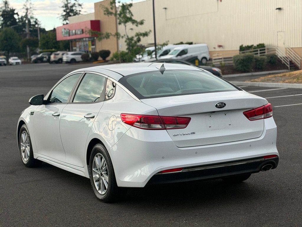 Used 2016 Kia Optima LX w/ LX Convenience Package FWD image 7
