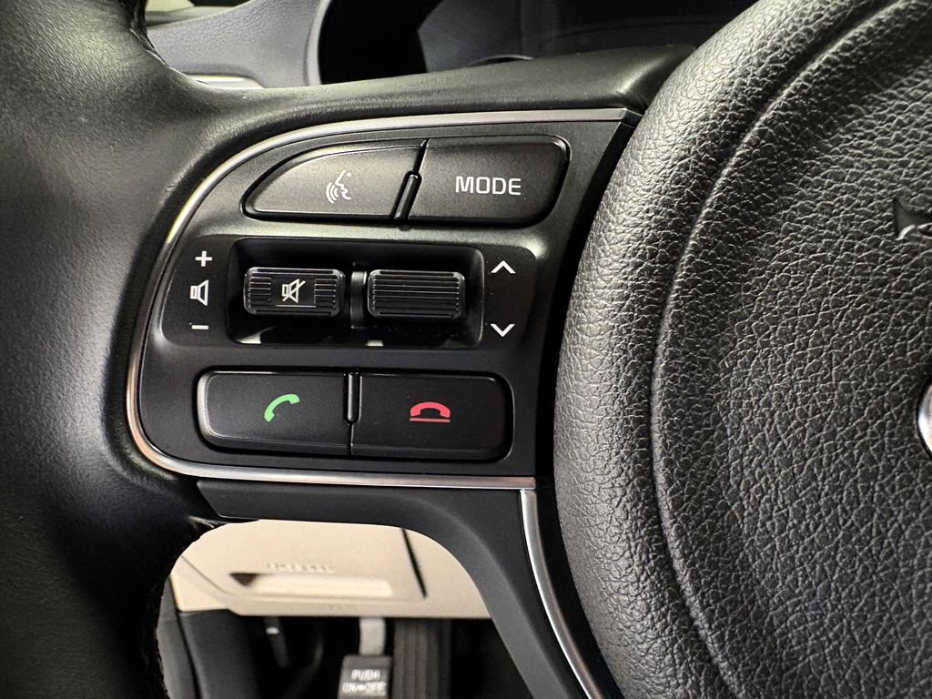 Used 2016 Kia Optima EX image 25