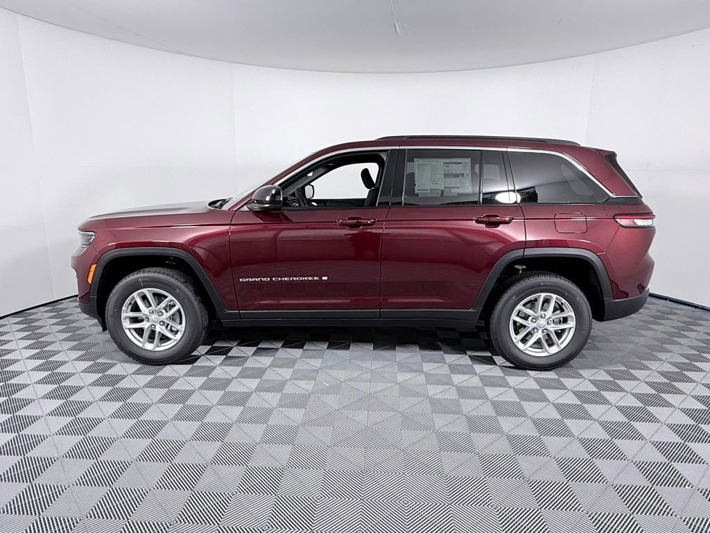 New 2025 Jeep Grand Cherokee Laredo X image 7
