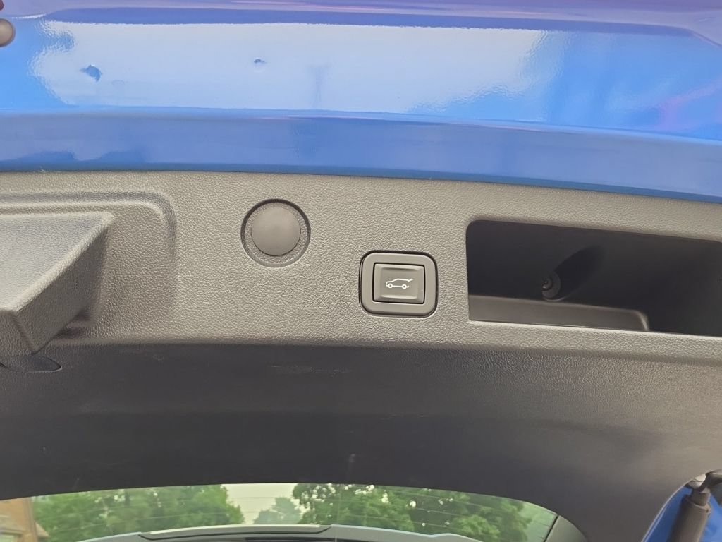 Certified 2025 Chevrolet Equinox ACTIV w/ Safety and Technology Package AWD/4WD image 30